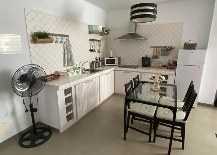 Oasis House * Nazaret