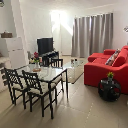 Oasis House 아파트